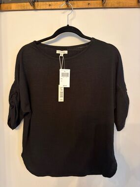 Max Studio Black Short-Sleeve Lightweight Knit Top